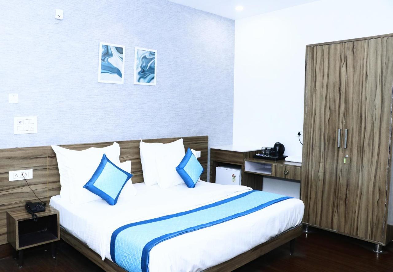 Gallivanto Inn - Rohini Δελχί Εξωτερικό φωτογραφία