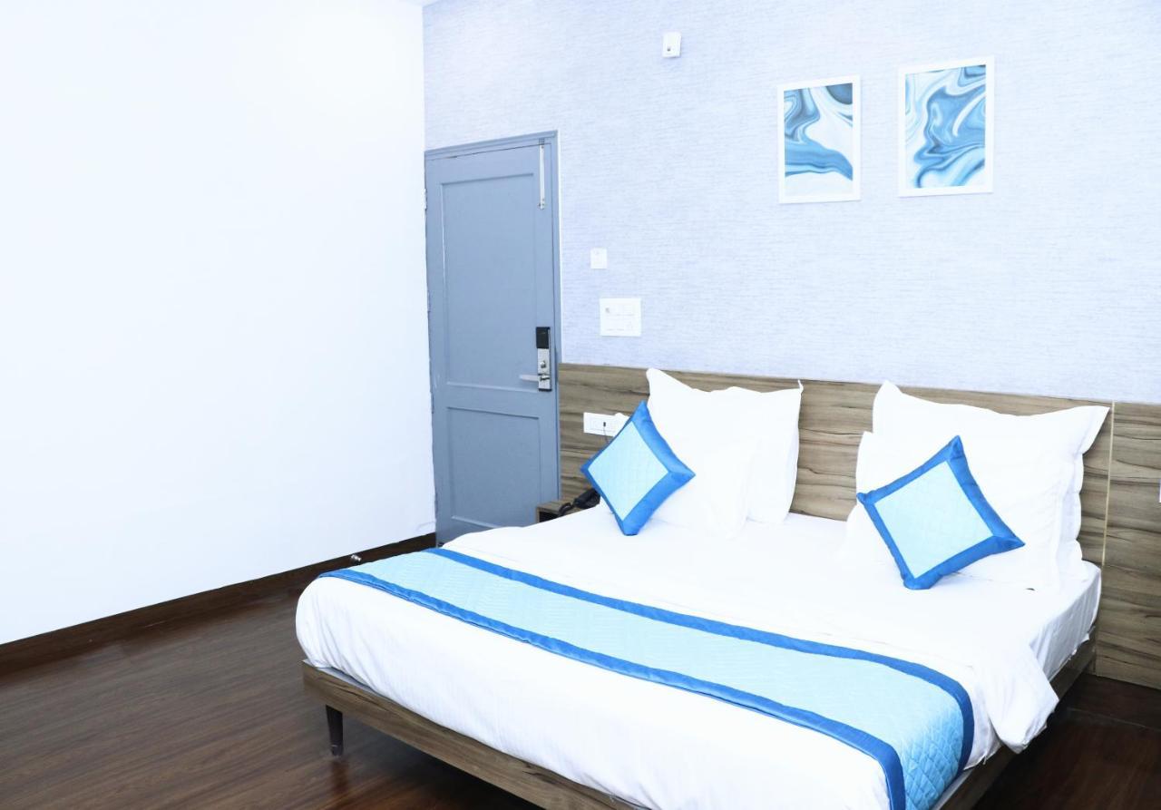 Gallivanto Inn - Rohini Δελχί Εξωτερικό φωτογραφία